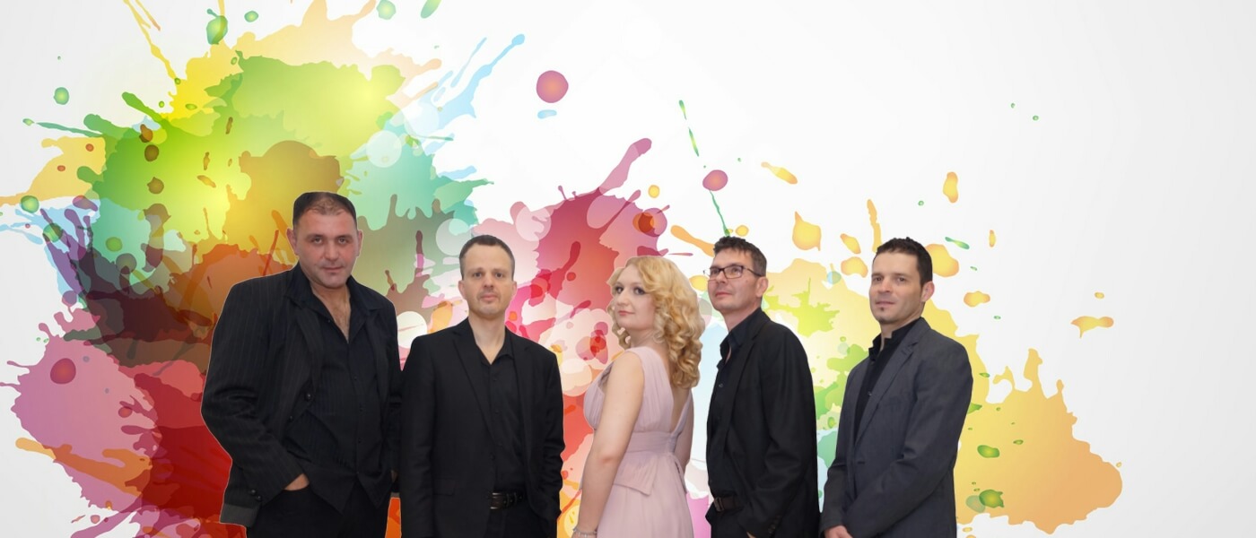 Angebot-black_and_white_band